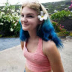 Meet your Posher, Elena